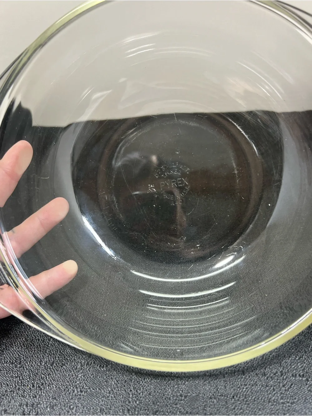 Vintage Pyrex #023 clear glass round casserole dish
